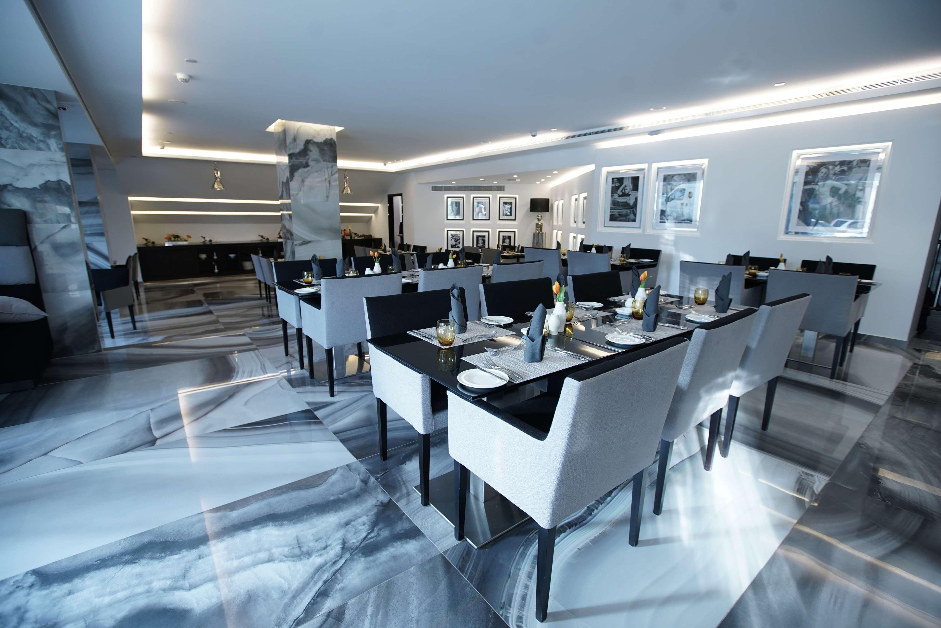 Royal Tulip Achrafieh Hotel Beirut Exterior photo