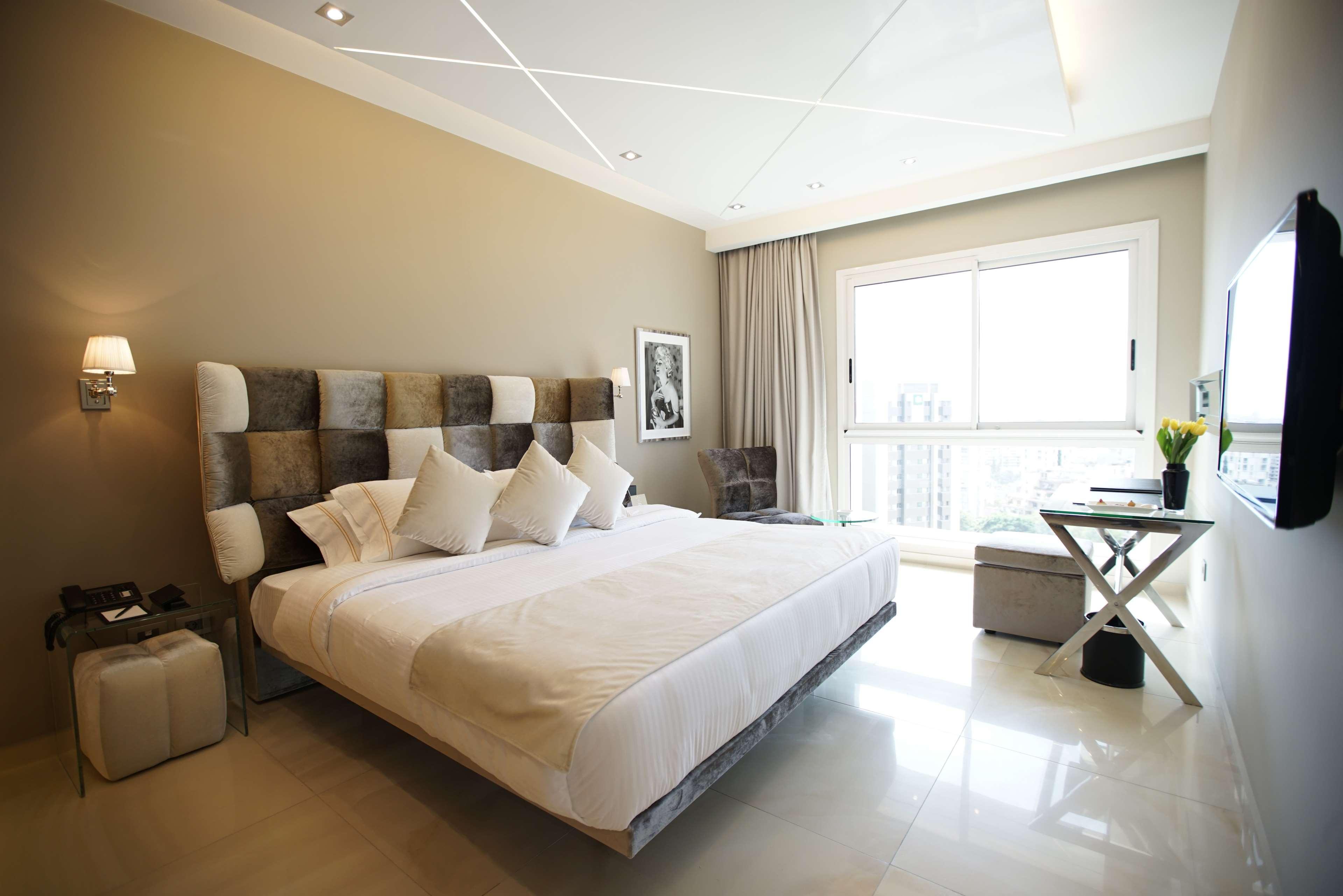 Royal Tulip Achrafieh Hotel Beirut Exterior photo